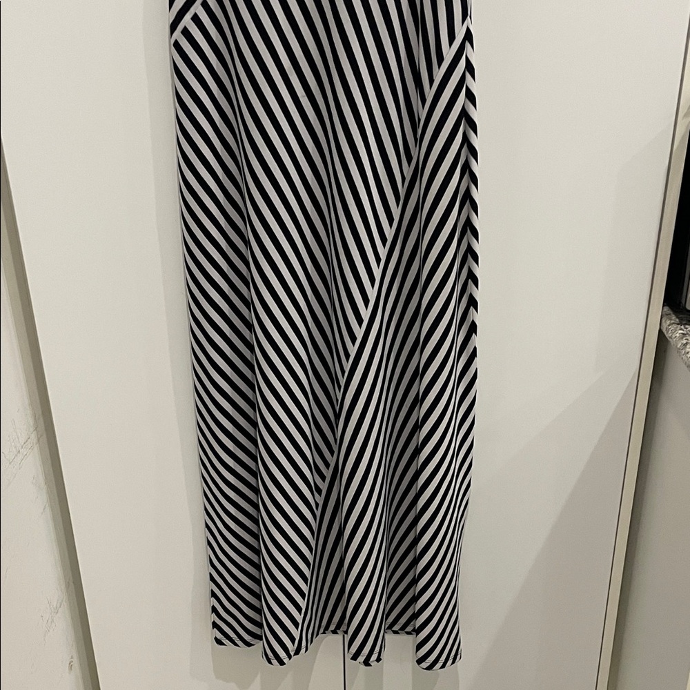Calvin Klein Black & White Striped Sleeveless Maxi Dress π₯ - Size Medium - Picture 10 of 16